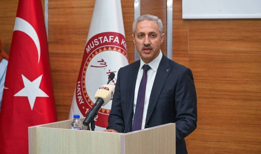 Hatay Mustafa Kemal Üniversitesi (HMKÜ) Rektörü Prof. Dr. Veysel Eren,