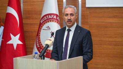 Hatay Mustafa Kemal Üniversitesi (HMKÜ) Rektörü Prof. Dr. Veysel Eren,