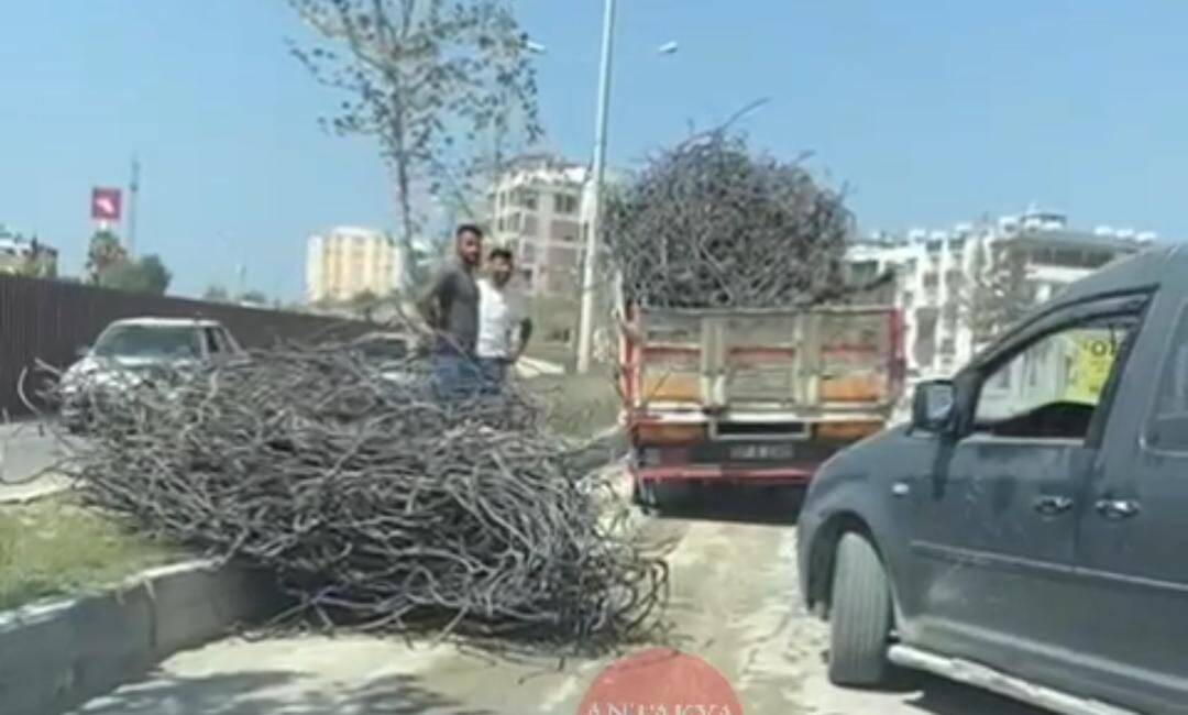 6 Şubat depremi sonrası yürütülen enkaz kaldırma çalışmalarında kullanılan hafriyat