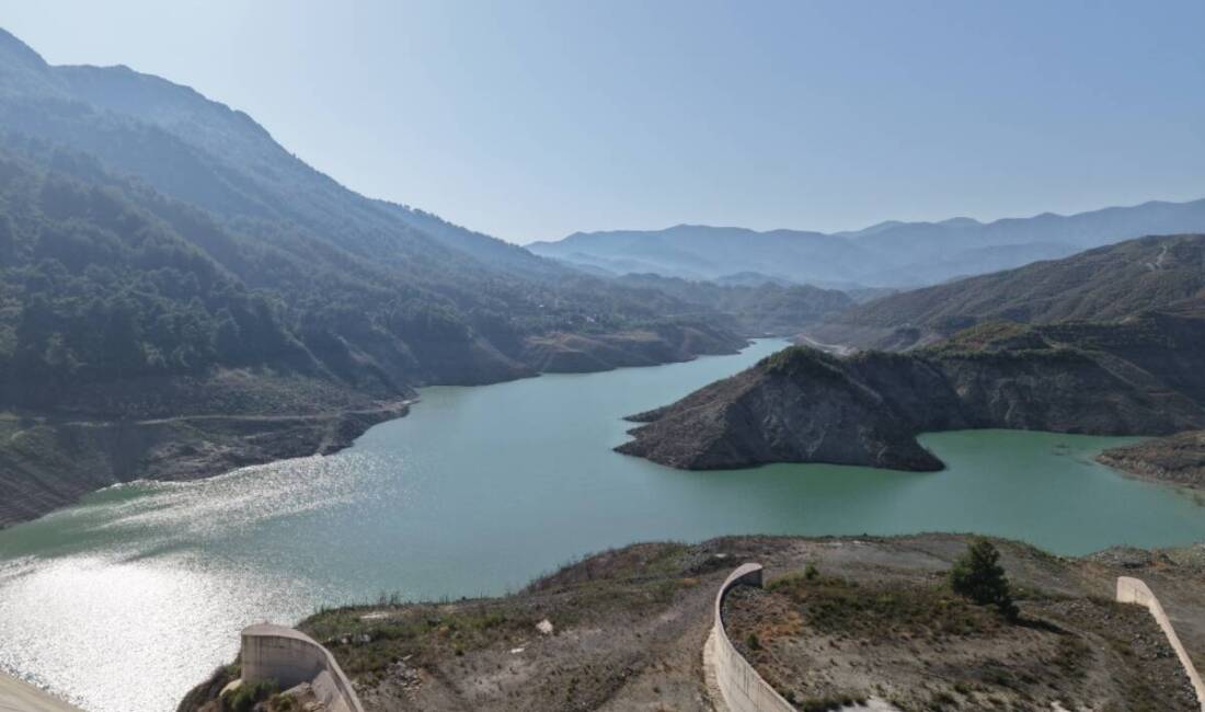 Hatay’da Su Krizi Kapıda: Barajlar Kritik Noktada Hatay’da su kaynaklarını besleyen Karaçay ve Yayladağı barajlarının doluluk oranı,