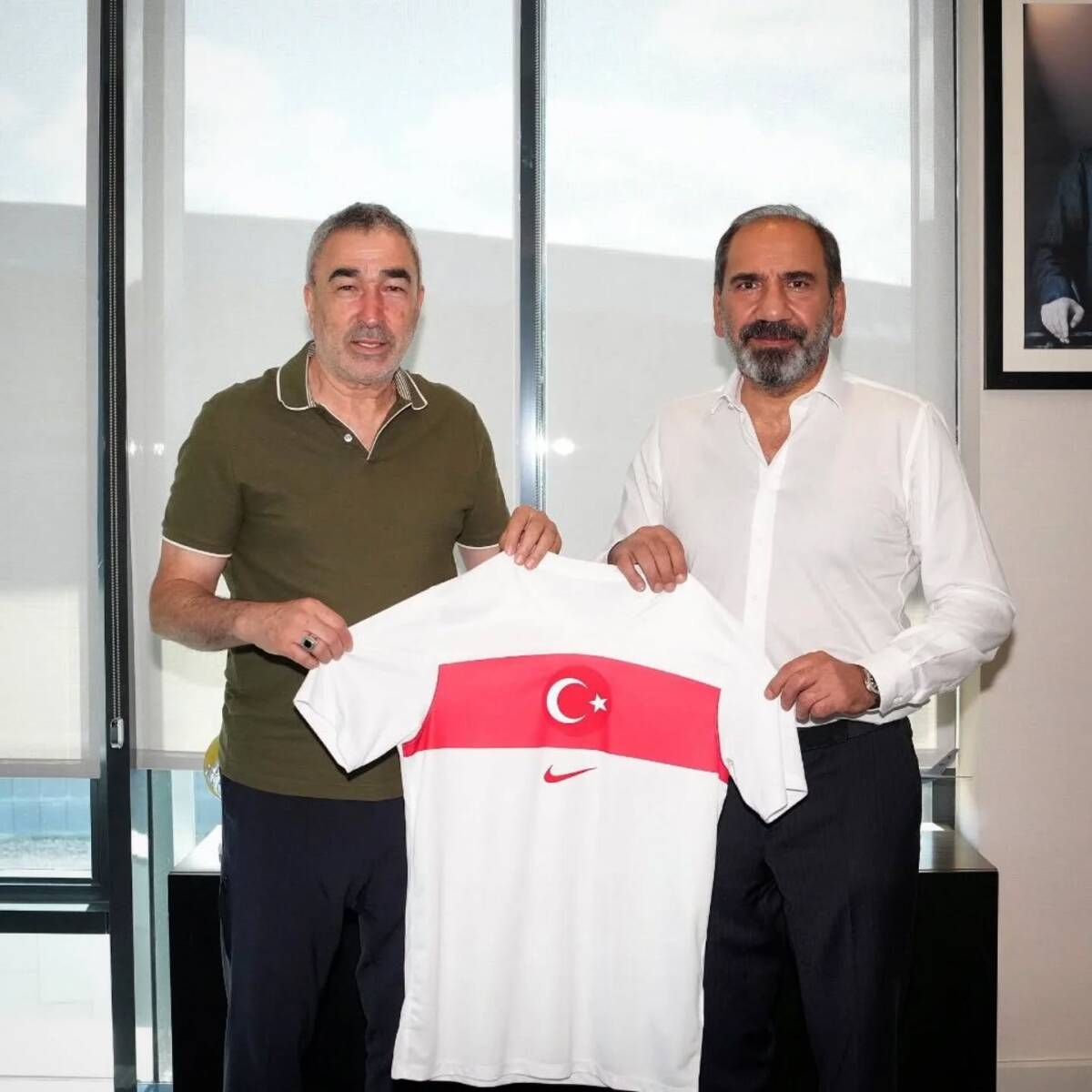 Türk futbolunun önemli isimlerinden, Beşiktaş efsanesi ve Hatay-İskenderunlu Samet Aybaba,