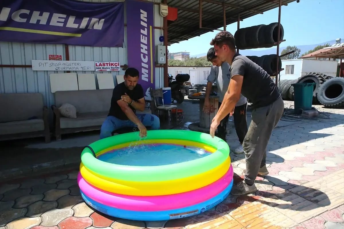 Hatay’ın merkez Antakya ilçesinde hava sıcaklığının 45 dereceye, nemin ise