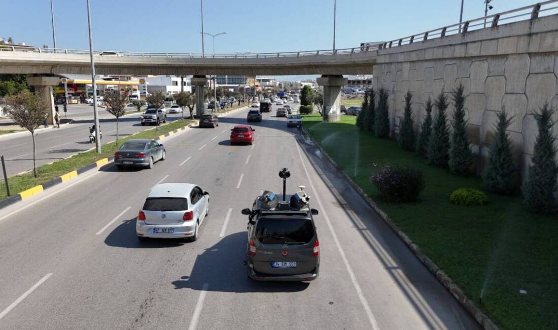 Hatay Büyükşehir’den Türkiye’de bir ilk: Dijital Mobil Haritalama Hatay Büyükşehir Belediyesi (HBB), belediyecilik hizmetlerinde planlama ve proje takibini