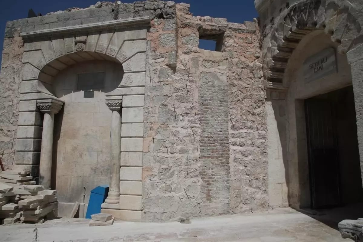 Antakya’da bulunan tarihi Şeyh Ali Camisi’nin restorasyon ve rekonstrüksiyon çalışmaları