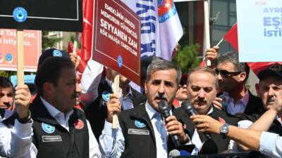 Türkiye Kamu-Sen Genel Başkanı Önder Kahveci, hükümetin toplu sözleşme teklifine