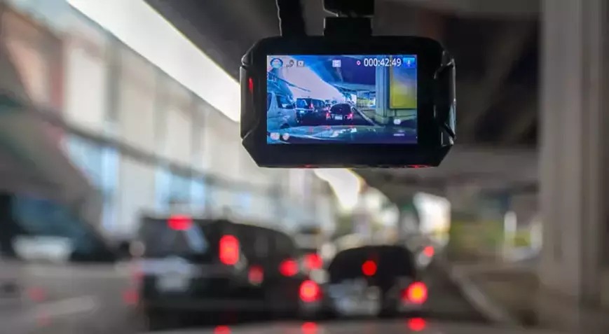 Trafikte Takip ve Kayıt Zorunluluğu Resmileşti Karayolları Trafik Yönetmeliği’nde kritik değişiklikler yapıldı. Resmî Gazete’de yayımlanan yeni