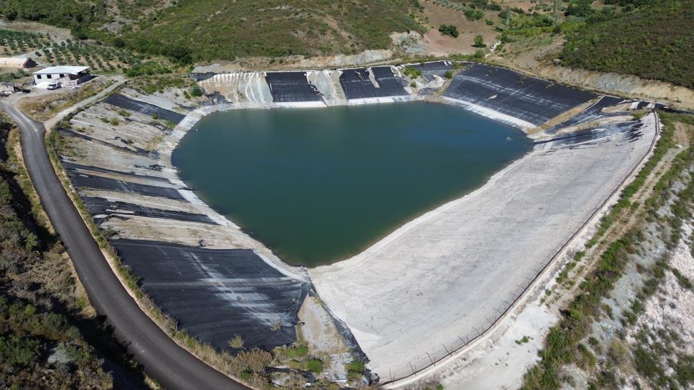 Hatay’ın Yayladağı ilçesine bağlı Kızılçat Mahallesi’nde kuraklıkla mücadele için ilginç