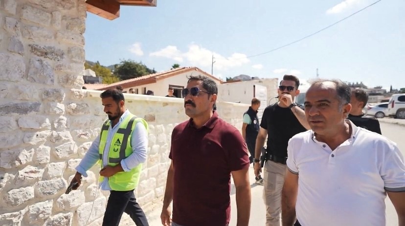 Hatay, 6 Şubat depremi sonrası yaşanan yıkımın izlerini silmeye devam