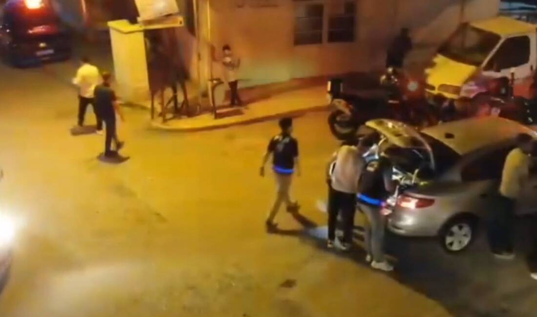 İskenderun sokaklarında polis ve dron iş birliği Hatay’ın İskenderun ilçesinde, İlçe Emniyet Müdürlüğü ekipleri huzur ve güveni