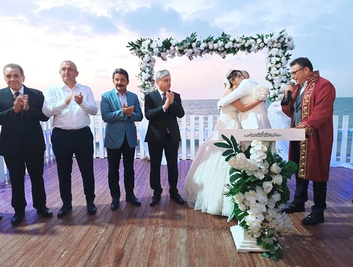 Feride ve Hasan Çifti Dünyaevine Girdi Hatay eski Valisi Rahmi Doğan ile Kırşehir Valisi Murat Sefa