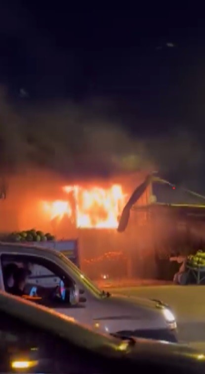 Hatay’ın Antakya ilçesinde, şofbenden kaynaklandığı tahmin edilen bir yangın, kısa