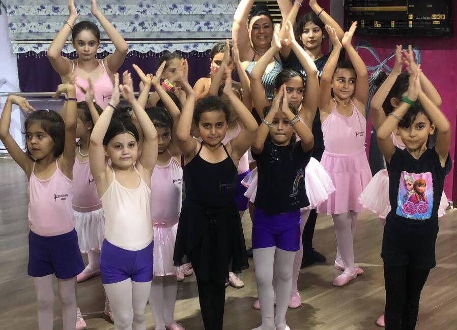 6 Şubat depremleriyle ağır yara alan Hatay’da, sanatın dönüştürücü gücü