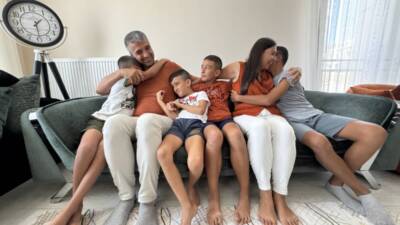 Hatay’da 6 Şubat 2023’teki depremde evleri ağır hasar gören Gültekin