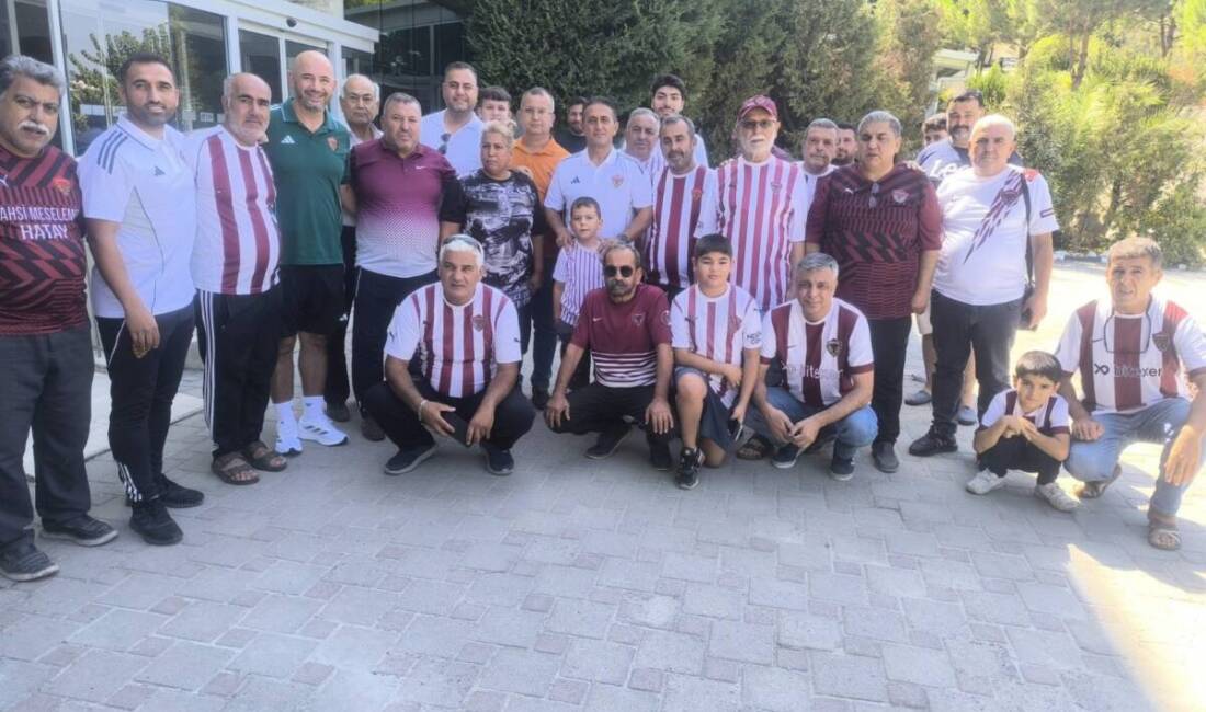 HBB’ye Otobüs Tepkisi: Partililere Var, Taraftara Yok! Hatayspor’a destek için İstanbul’a gitmek isteyen taraftara otobüs tahsis edilmedi.
