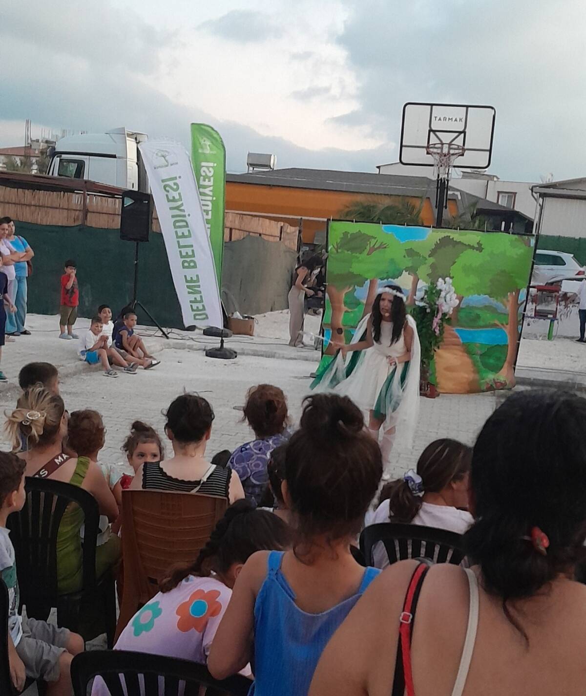 Defne Belediyesi, geleneksel hale gelen çocuk şenliklerini bu hafta sonu