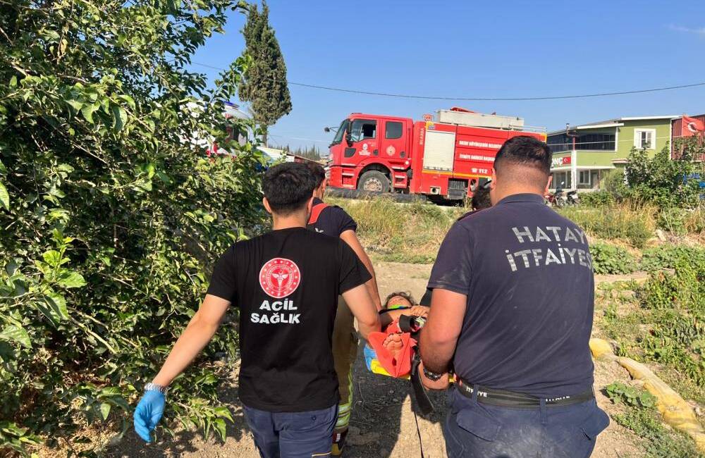Hatay’ın Antakya ilçesinde, engelli öğrencileri ve ailelerini taşıyan servis minibüsü