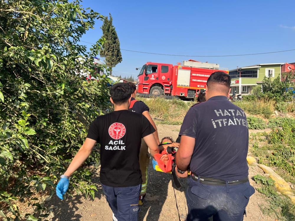 Hatay’ın Antakya ilçesinde, engelli öğrencileri ve ailelerini taşıyan servis minibüsü