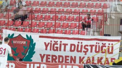 Pazar günü oynanan Ümraniyespor – Hatayspor karşılaşmasında, tribünlerdeki sessizliğe rağmen
