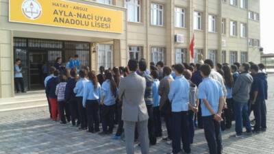 Hatay’ın Arsuz ilçesinde eğitim veren Ayla Naci Uyar Anadolu Lisesi,