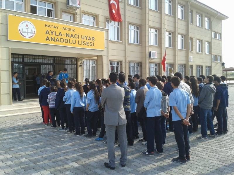 Hatay’ın Arsuz ilçesinde eğitim veren Ayla Naci Uyar Anadolu Lisesi,