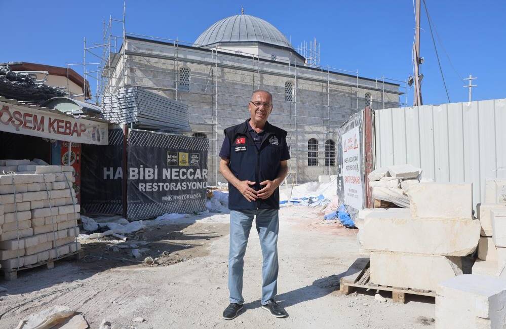 Kahramanmaraş merkezli depremlerin ardından büyük yıkım yaşayan Hatay’ın Antakya ilçesinde,