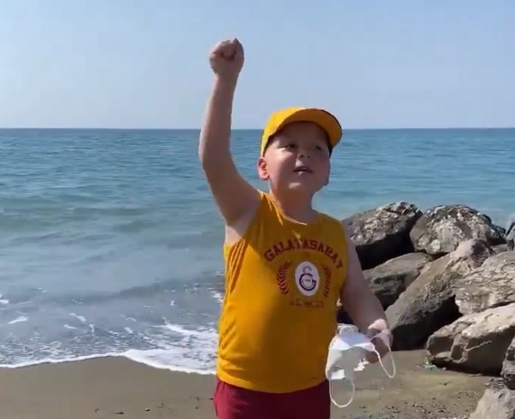 Hatay’da yaşayan ve uzun süren bir mücadele sonrası kanseri yenen