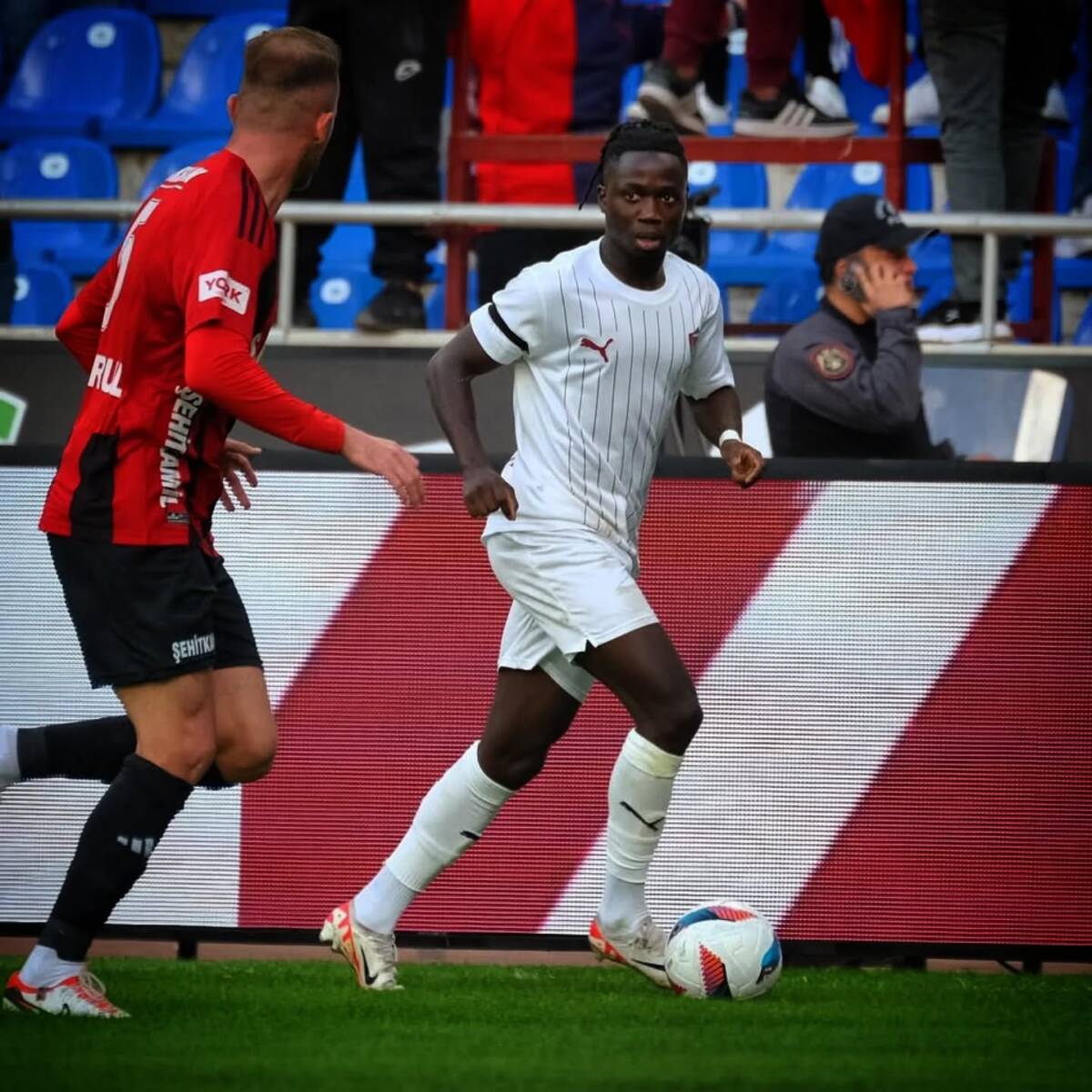 Hatayspor’un Portekizli sol kanat oyuncusu Joelson Fernandes, ülkesinin Süper Lig