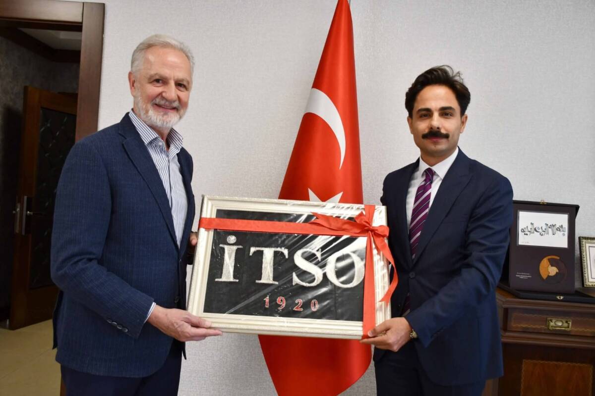 İskenderun Cezaevi’nde hükümlüler tarafından hazırlanan el emeği tablo, Başsavcı Vekili