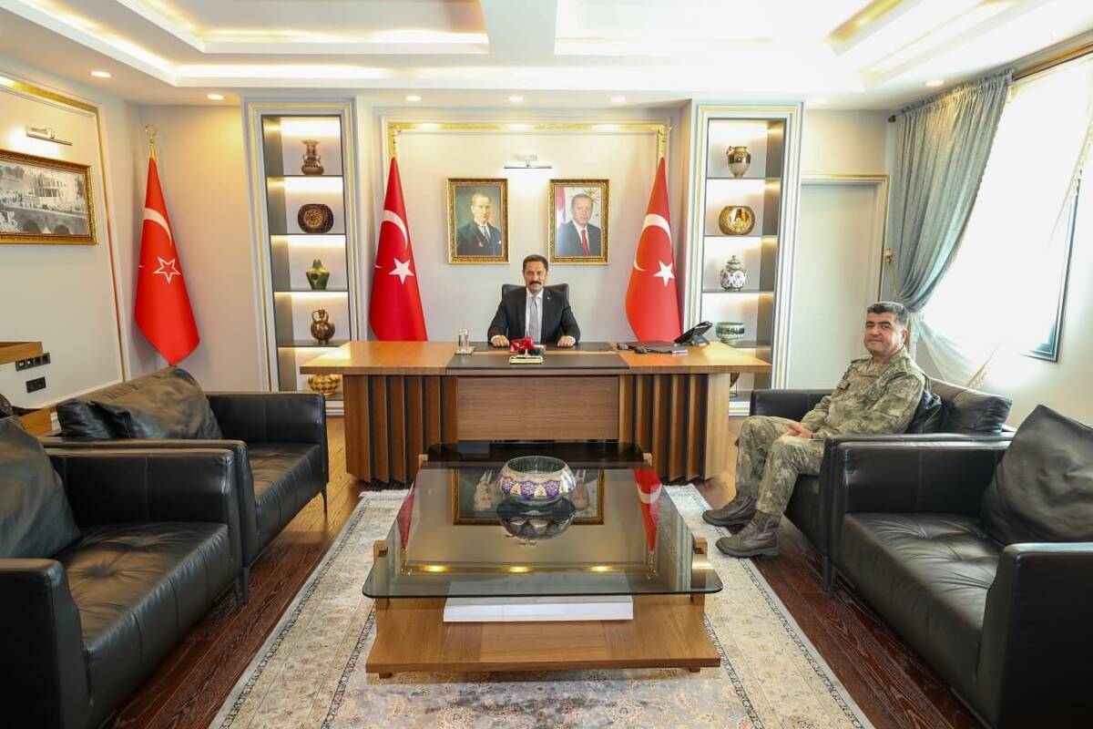 Hatay Valisi Mustafa Masatlı, önceki gün iki ayrı askeri heyeti