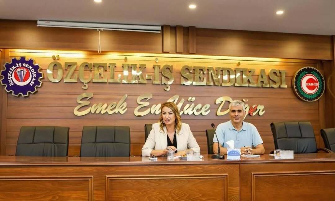 İşçi ailelerine kırtasiye desteği: Kara’dan anlamlı ziyaret Hatay’da işçi hakları gündemde: CHP Milletvekili Kara, sendika ve işçi