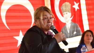 Atatürkçü Düşünce Derneği Antakya Şube Başkanı Doç. Dr. Kezban Kuran,