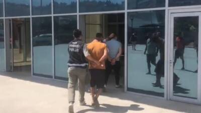 Hatay Emniyet Müdürlüğü ekipleri, uyuşturucu imal ve ticaretine yönelik yürüttükleri