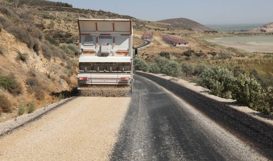 Hatay Büyükşehir Belediyesi (HBB), il genelinde yol yapım ve bakım