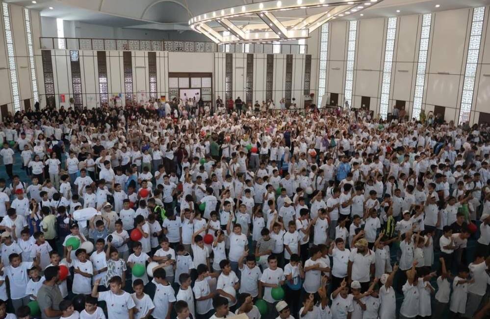 Kur’an Kursu Öğrencileri Camide Buluştu Hatay İl Müftülüğü ve bir dernek iş birliğiyle, yaz Kur’an