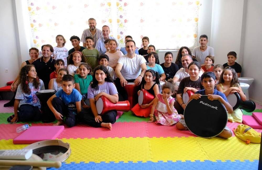 Defne Belediyesi, Girne Mansuroğlu Kültür Merkezi’nde düzenlenen etkinlik ile çocuklara