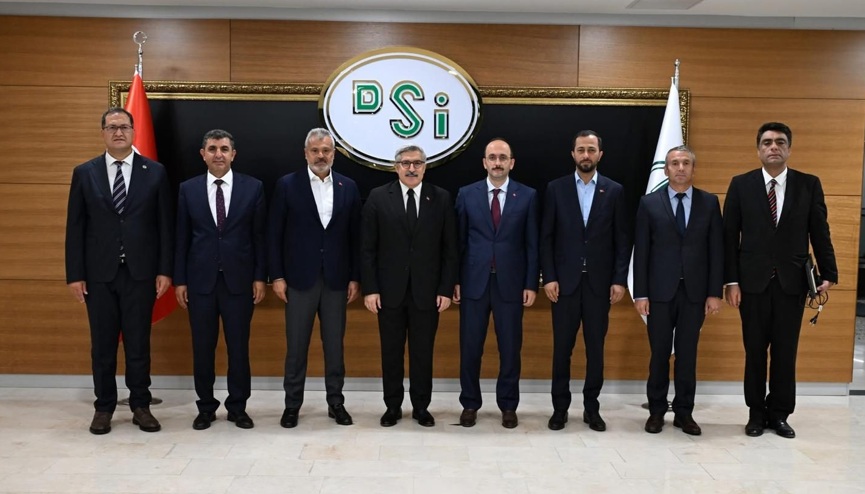 AK Parti Genel Başkan Yardımcısı ve Hatay Milletvekili Hüseyin Yayman,