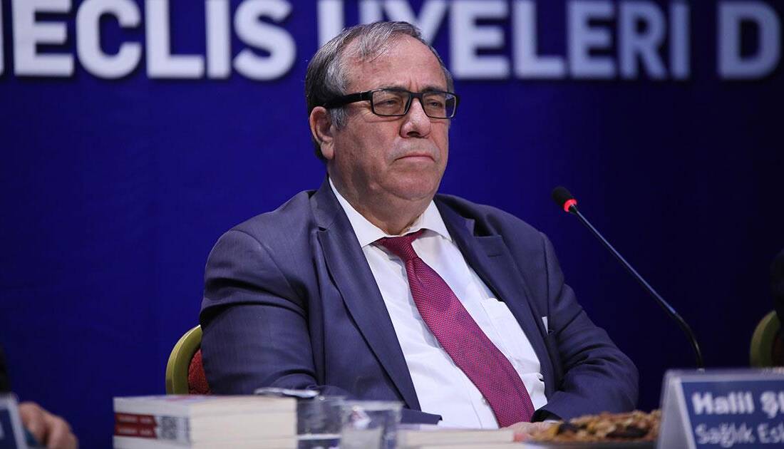 Eski sağlık bakanlarından Halil Şıvgın, 75 yaşında hayatını kaybetti. Bir