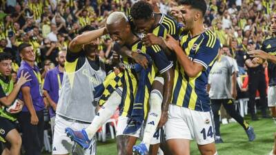 Fenerbahçe, transferde rotasını sürpriz bir isme çevirdi. Kerem Aktürkoğlu transferinde