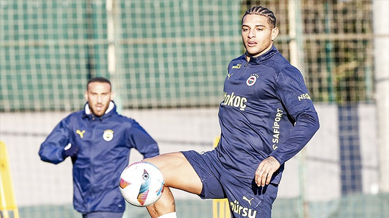 Fenerbahçe, Milan Skriniar transferi sonrası savunma hattında revizyona gitmeye hazırlanıyor.