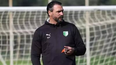 Bordo-beyazlı ekibin yeni teknik direktörü Beşiktaş’ın eski golcüsü Portekizli HUGO