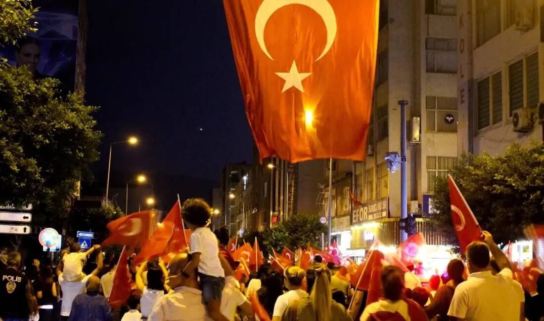 Hatay’ın İskenderun ilçesinde, 30 Ağustos Zafer Bayramı kutlamaları kapsamında düzenlenen