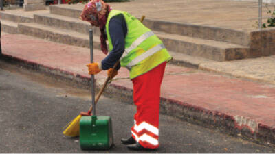 İskenderun Belediyesi, ilçe genelindeki temizlik hizmetlerini daha düzenli ve titiz
