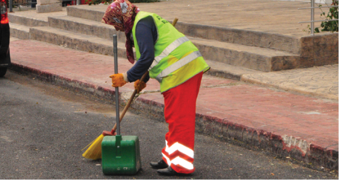 İskenderun Belediyesi, ilçe genelindeki temizlik hizmetlerini daha düzenli ve titiz