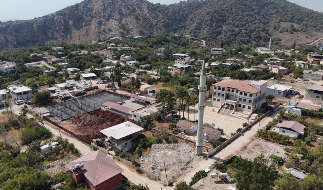 Kırıkhan’da Halkın Buluşma Noktası Yakında Açılıyor Hatay Büyükşehir Belediyesi (HBB), “Hatay Ayağa Kalkıyor” vizyonu doğrultusunda il