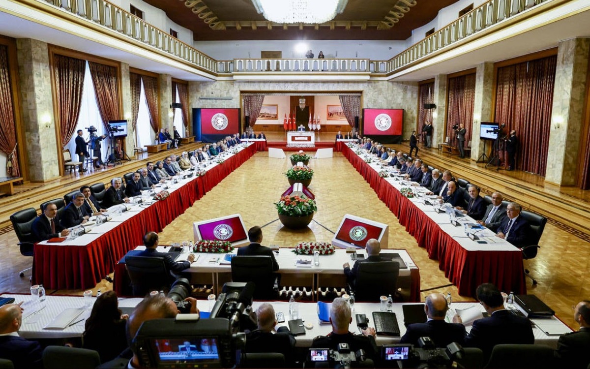 &nbsp; TBMM’de kurulan Milli Dayanışma, Kardeşlik ve Demokrasi Komisyonu’nun ikinci