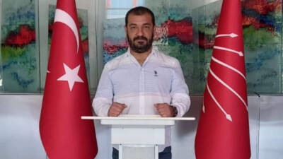 Hatay’ın Defne ilçesinde, CHP İlçe Başkanı Ozan Öfkeli ve yönetiminin