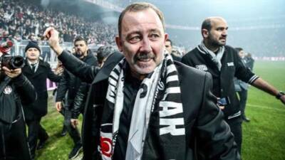 Beşiktaş, teknik direktörlük görevine Sergen Yalçın’ı getirdiğini resmi olarak açıkladı.