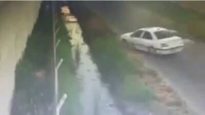 Hatay’ın merkez ilçesi Antakya’da meydana gelen trafik kazasında, sürücüsünün direksiyon