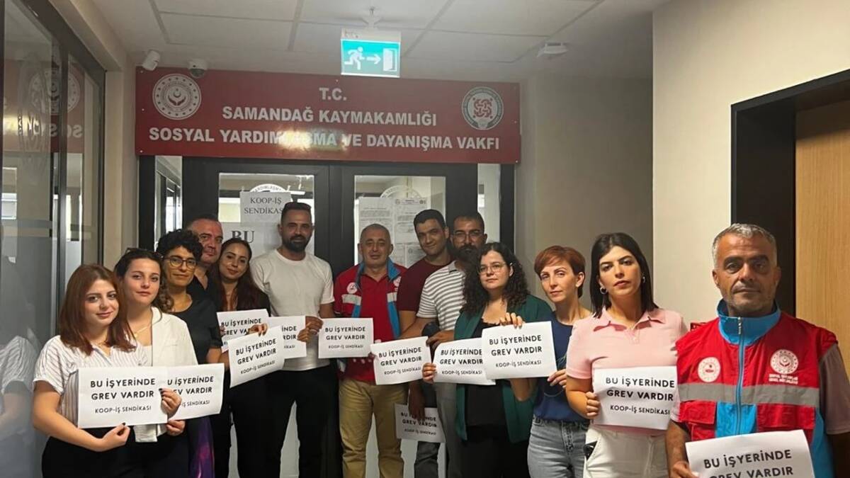 Hatay’ın dört bir yanında SYDV işçileri, toplu iş sözleşmesi görüşmelerinde