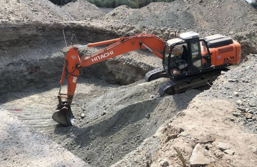 Hatay’ın Erzin ilçesinde bir şantiyede meydana gelen iş kazasında, paletli
